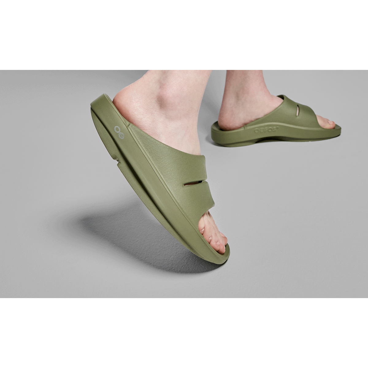 Women's Ooahh Slide Sandal - Foliage - Image 9