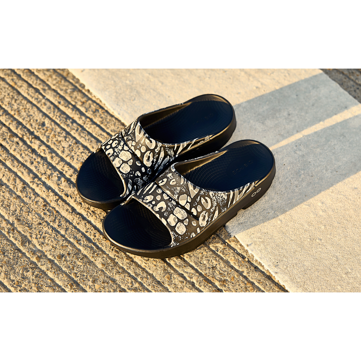 Women's Ooahh Limited Slide Sandal - Combo Camo (Sale) - Image 9
