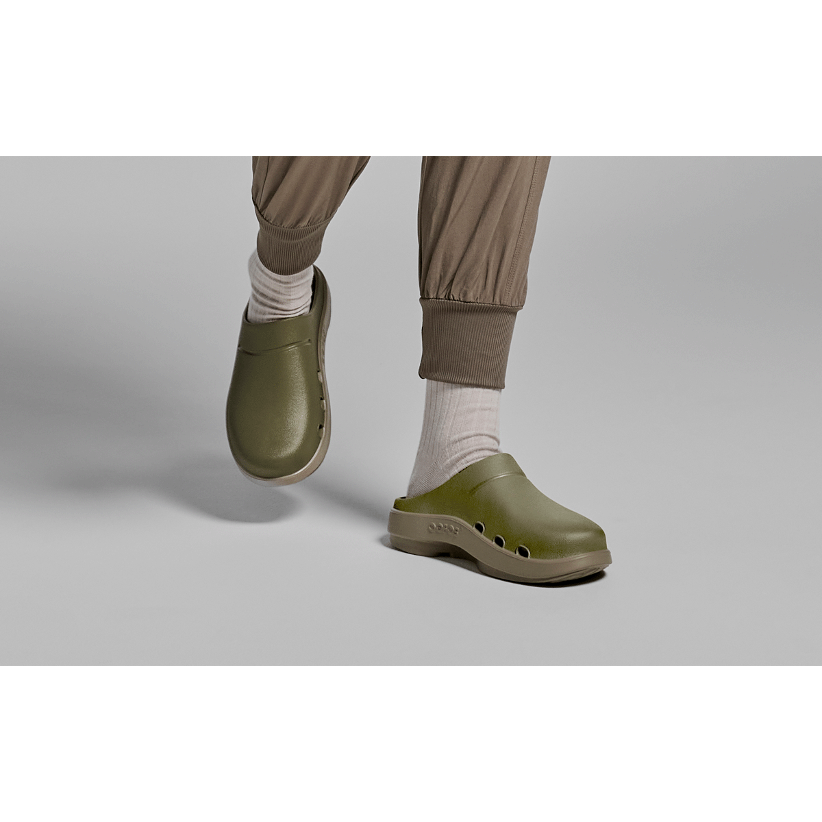 Women's Oocloog Stacked Clog - Foliage - Image 8