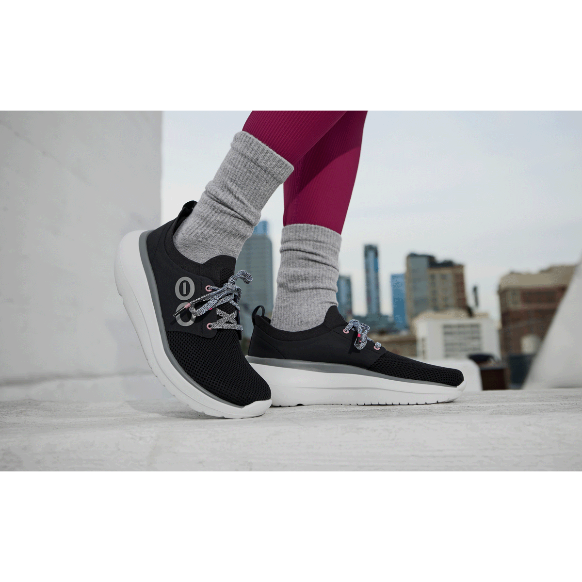 Women's Oomy Stride - White Black - Image 8