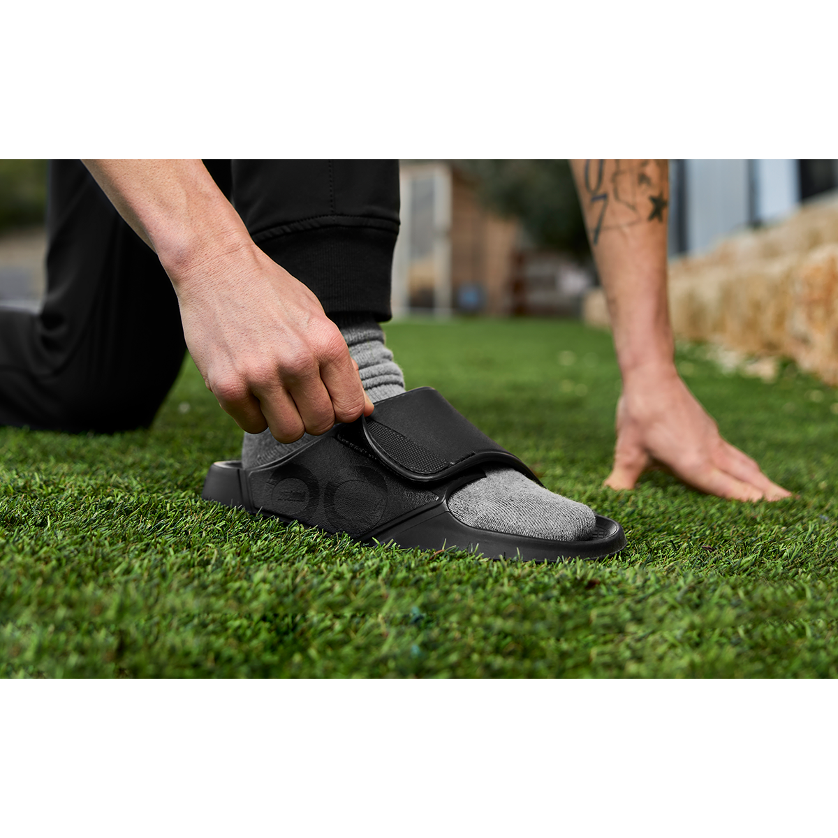 Men's Ooahh Sport Flex Sandal - Matte Black - Image 10