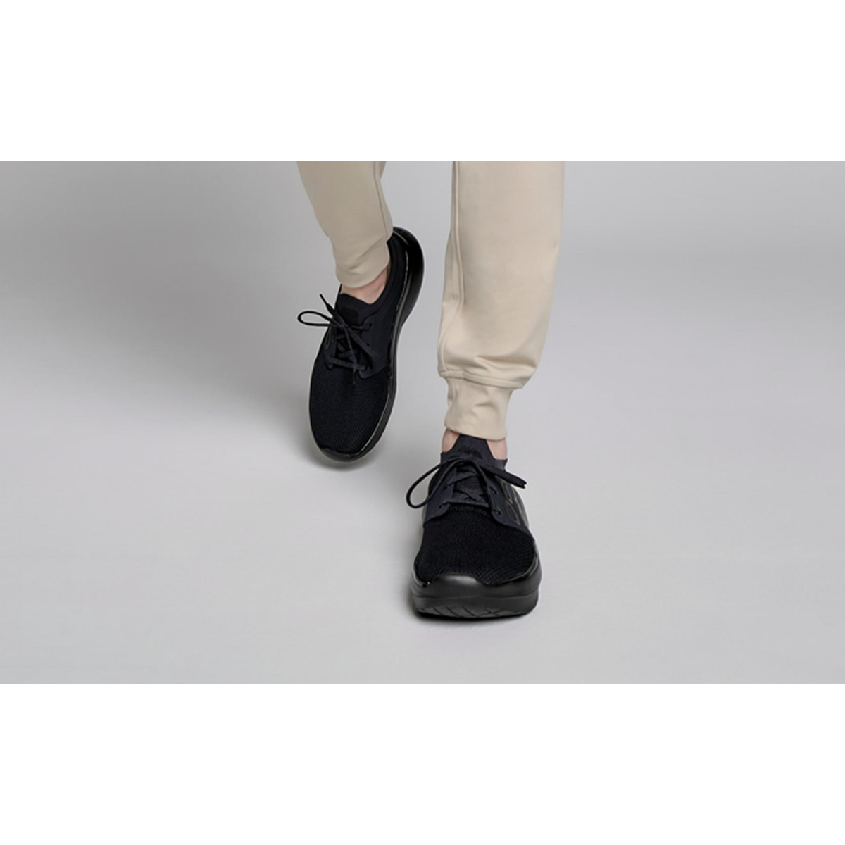 Men's Oomy Stride - Black - Image 9