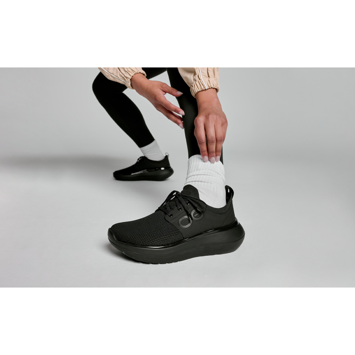 Women's Oomy Stride - Black - Image 8