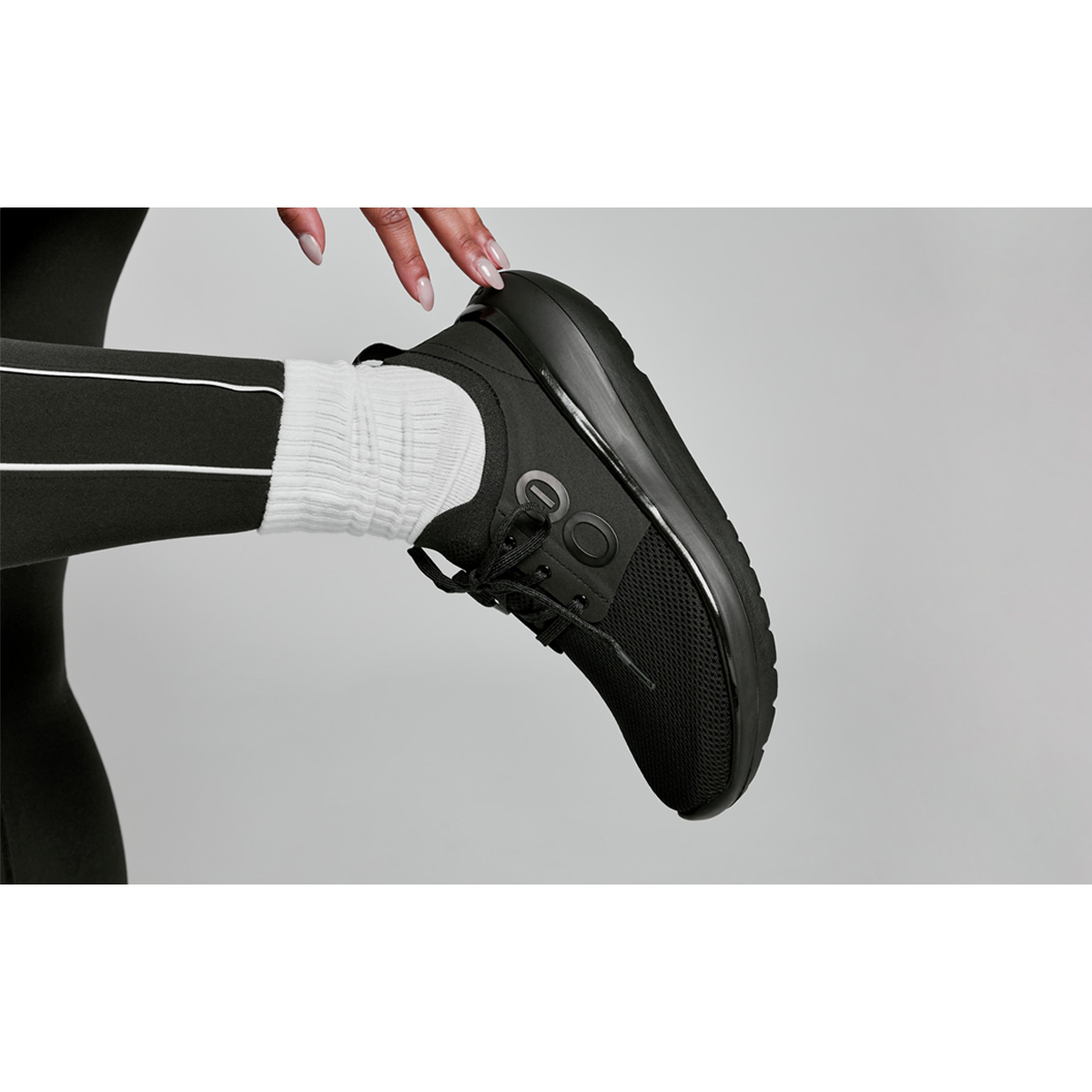 Women's Oomy Stride - Black - Image 9