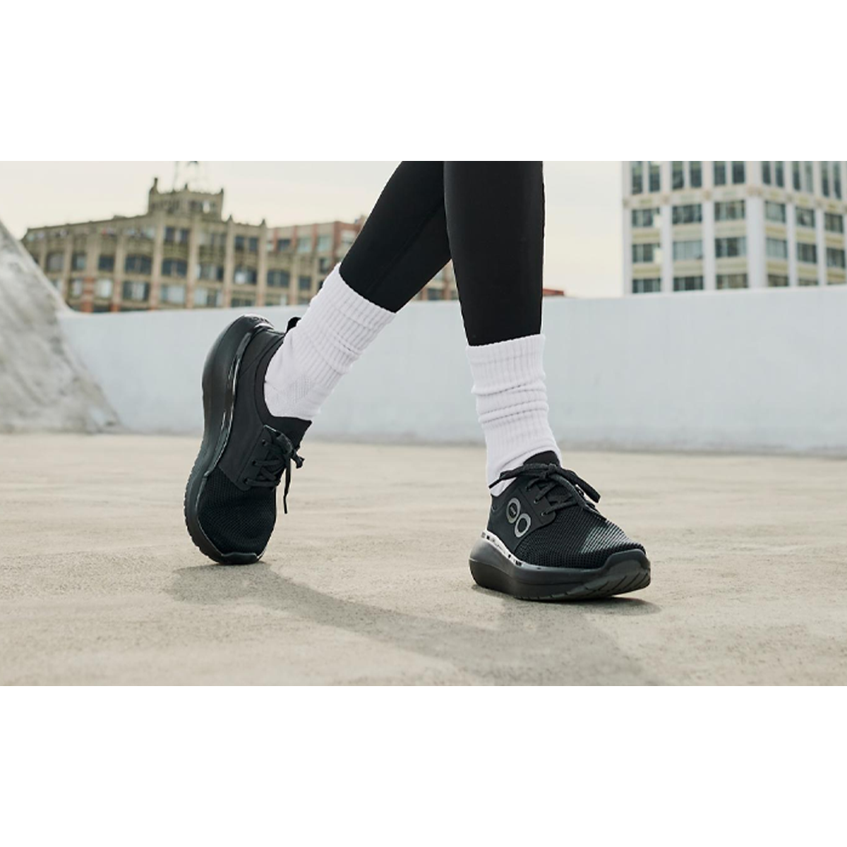 Women's Oomy Stride - Black - Image 10