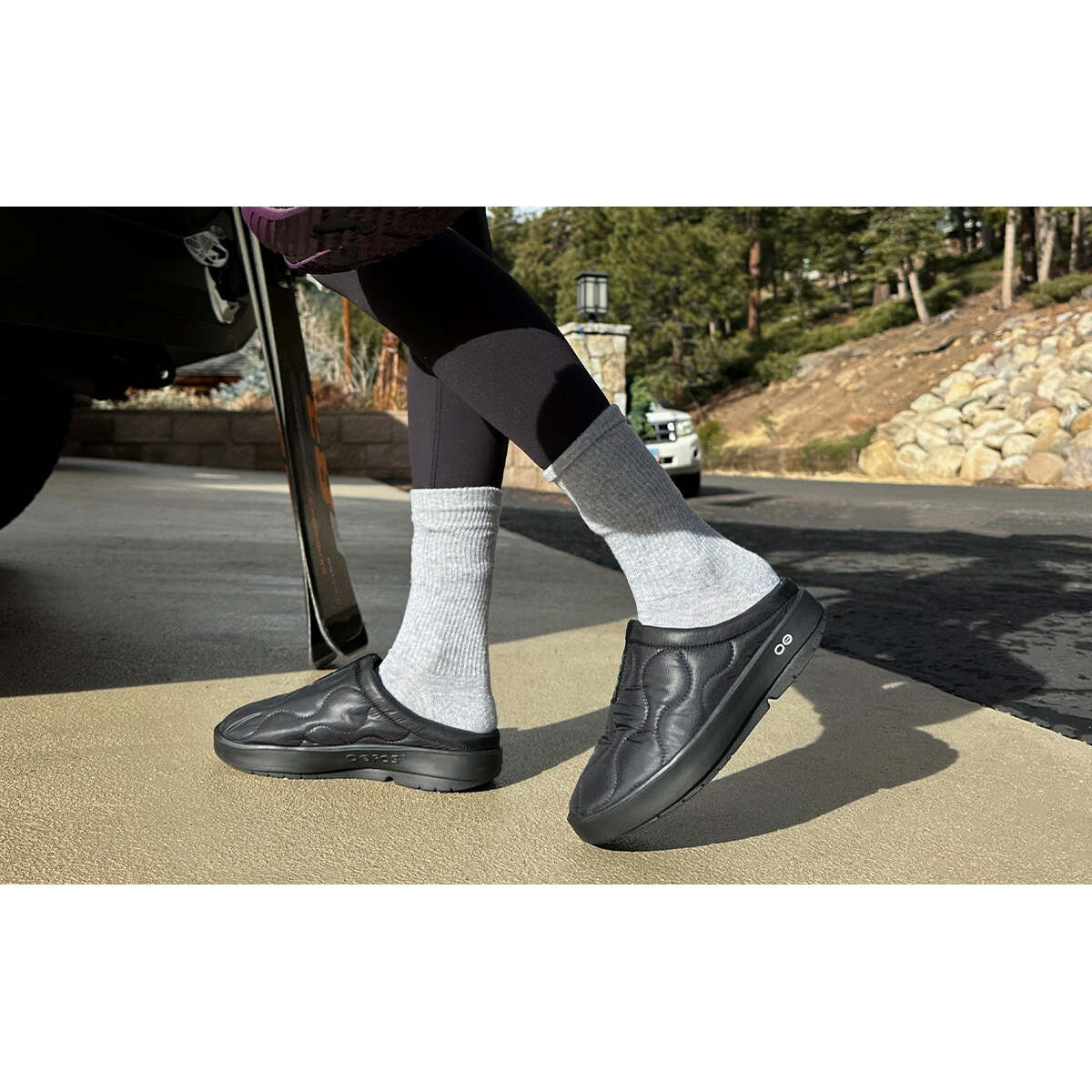 Women's Oocoozie Thermo Mule - Black - Image 8